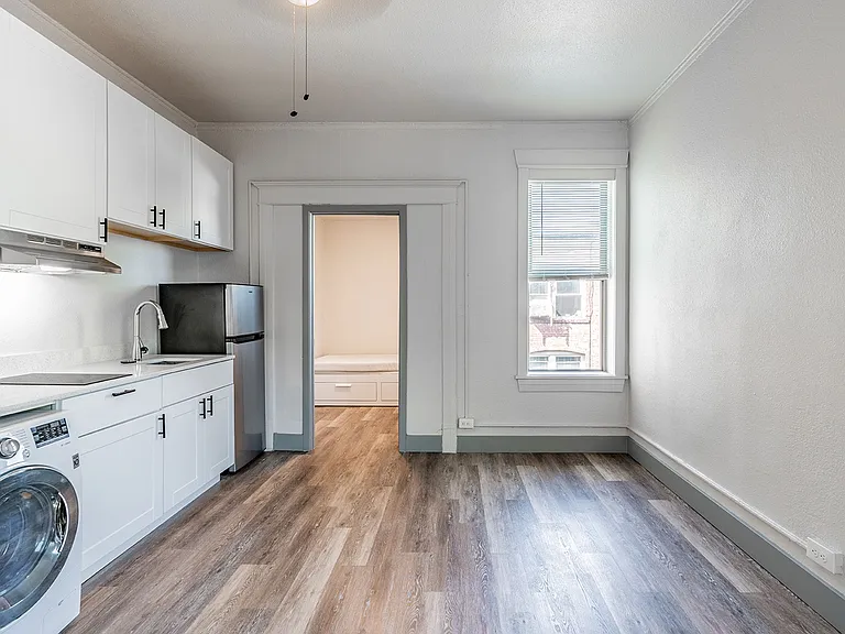 Centrally located community living. — Photo 8