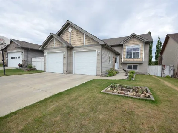 116 E Old Boomer Rd, Sylvan Lake, AB T4S 2J1