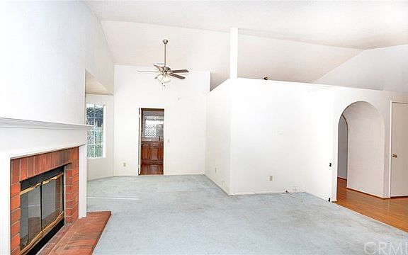 5th image of 22375 Kinross Ln