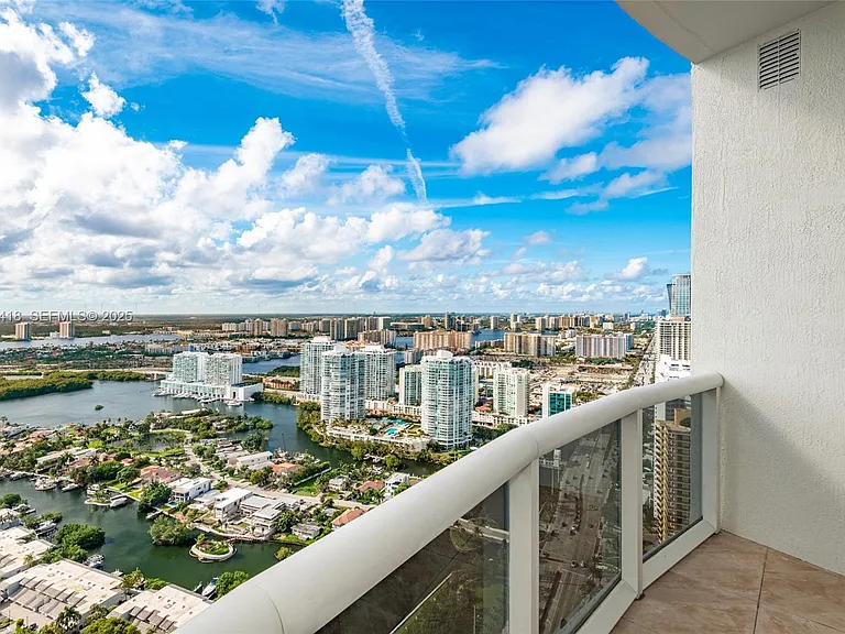 16001 Collins Ave #4104 — Photo 27