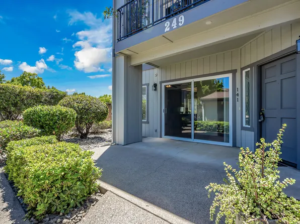 249 Ridgetop Dr APT 141, Redding, CA 96003