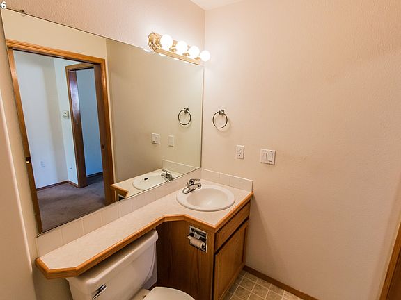5th image of 416 NW 52nd St