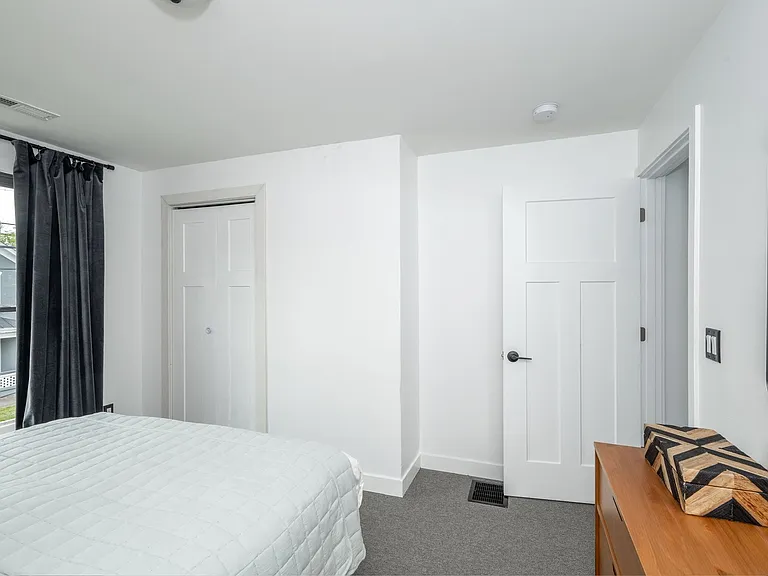 203 S B St — Photo 22