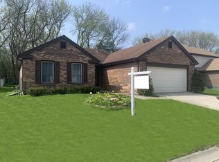 888 Shambliss Ln, Buffalo Grove, IL