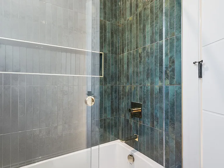242 Hardenburgh Ave — Photo 37