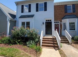 8436 Wycombe Ln, Raleigh, NC 27615