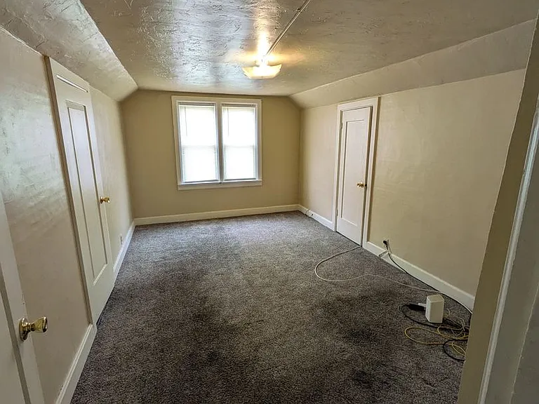 1207 S 15th St — Photo 3