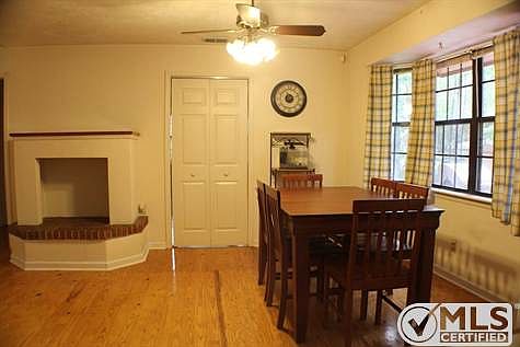 5th image of 3988 Louvinia Dr