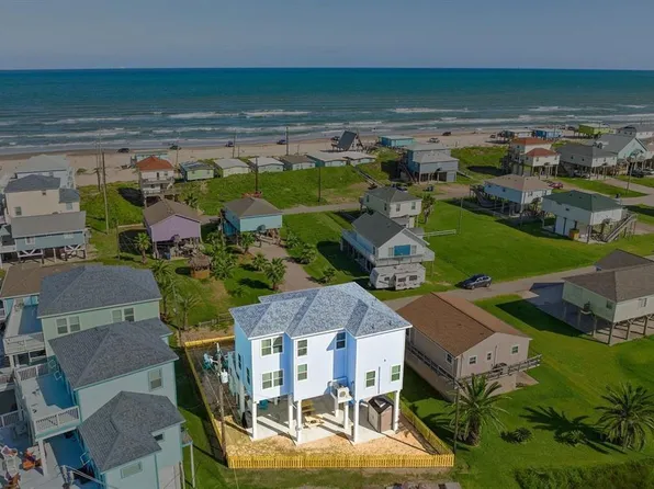 622 Crane Ct, Surfside Beach, TX 77541