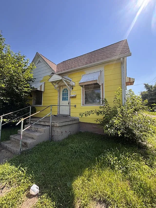 2 bed, $725 — Photo 1