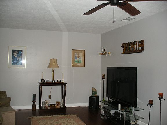 5th image of 3448 Maclaren Dr