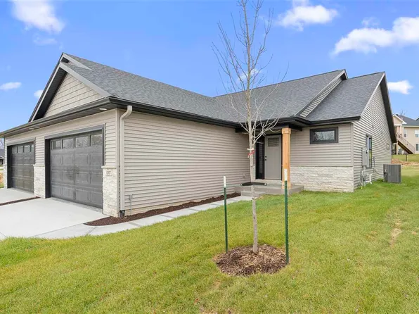 1317 Legend Dr, Tiffin, IA 52340