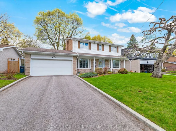 88 Page Ave, Toronto, ON M2K 2B7