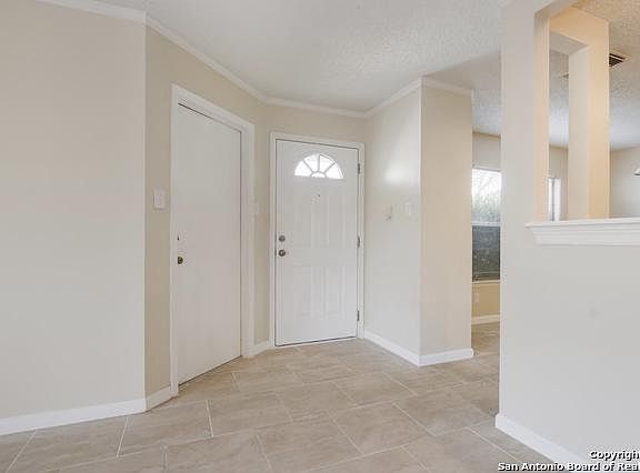 3rd image of 15415 Knollmeadow