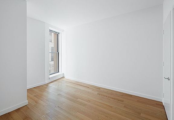 5th image of 37 Wall St APT 8A
