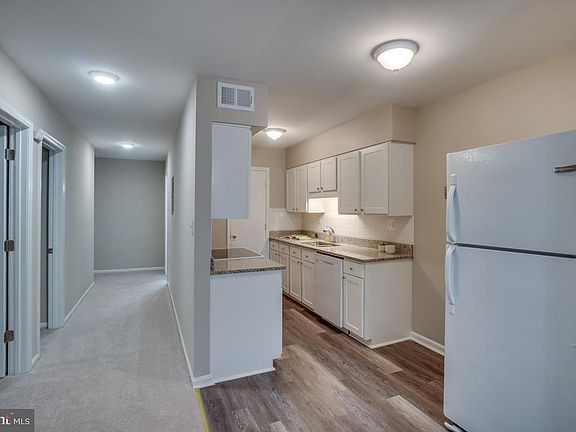 5th image of 5811 Cambridge Dr Suite 674