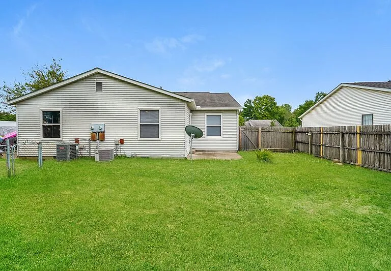 2510 Thimbleberry Rd — Photo 2