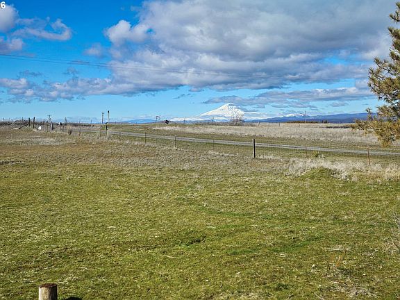 3rd image of 136 Wing Rd