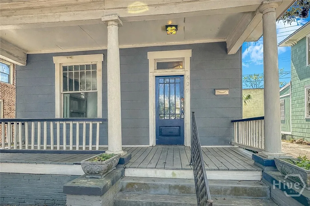 Building Photo - 607 E 37th St