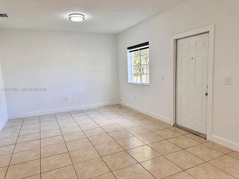 2301 Wilson St — Photo 11