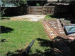 2nd image of 298 Georgia Ave SE