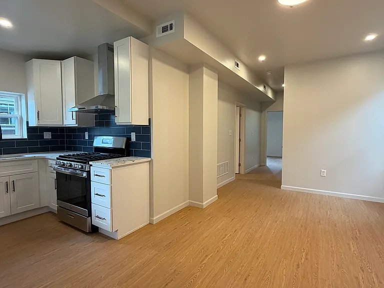 205 S Evaline St #2 — Photo 3