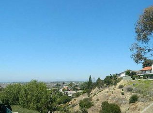2962 Emerald Pl, Carlsbad, CA 92009