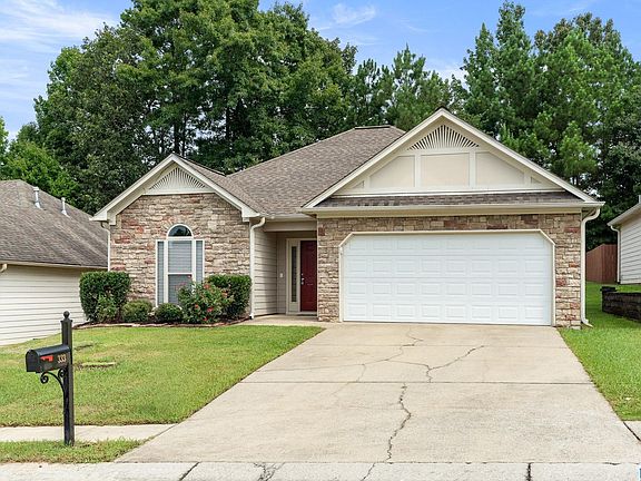 4th image of 333 Fox Run Ln