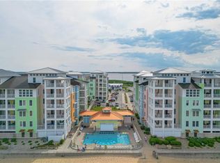 3738 Sandpiper Rd APT 429B, Virginia Beach, VA 23456