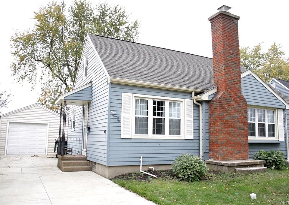 1st image of 122 Canterbury Ln