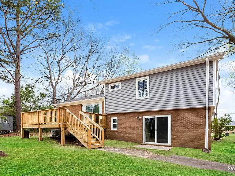 1700 Dixon Rd — Photo 14