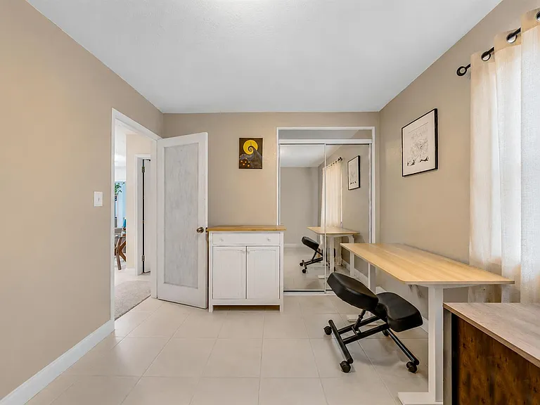 2326 Harding St — Photo 23