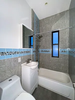 Rented by Voro, LLC | media 5