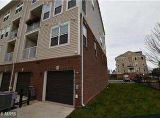 43617 Helmsdale Ter, Chantilly, VA 20152