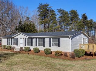385 County Line Rd, Reidsville, NC 27320