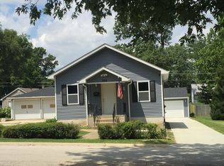 306 Elsie Ave, Crest Hill, IL 60403