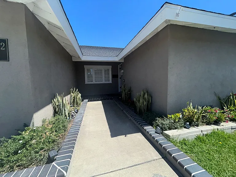 16082 Cache St — Photo 3