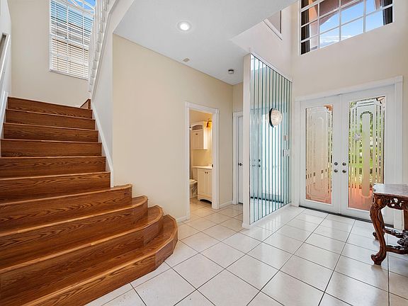 3rd image of 11814 Highland Place
