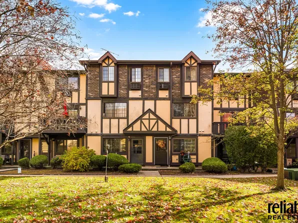 155a Devon Loop image 1 of 6