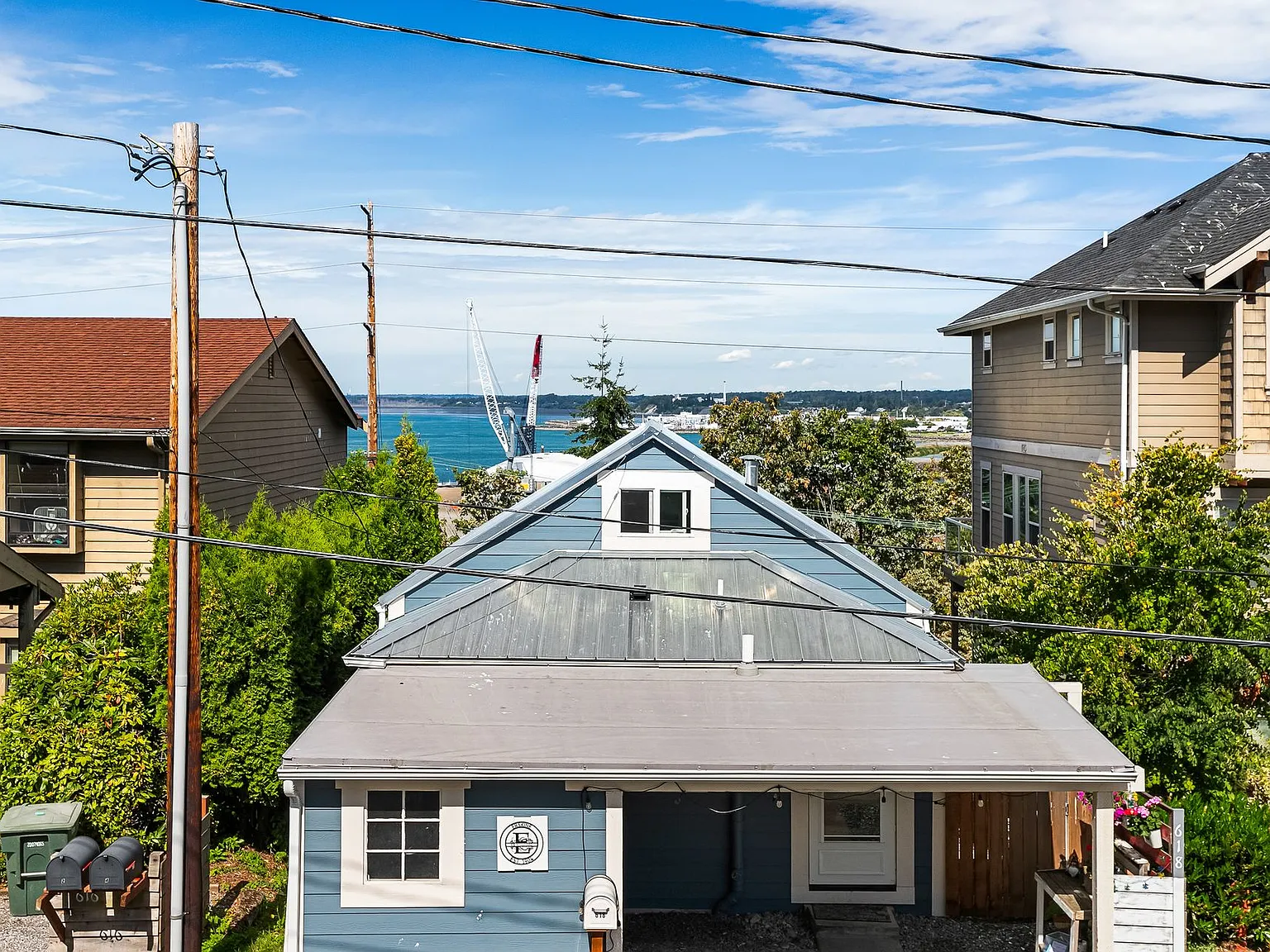 617 North State Street Apartments - Schedule a Tour Today! — Photo 4
