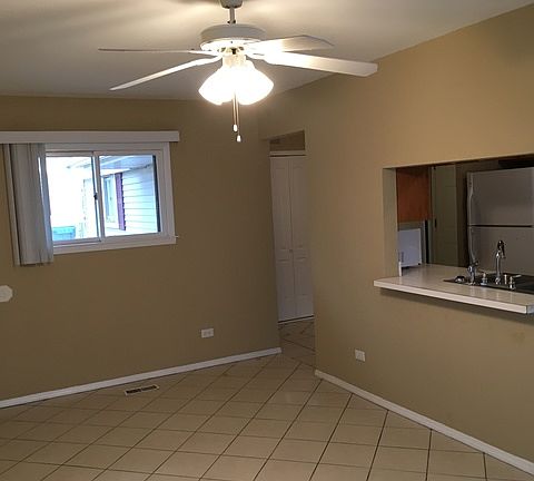 5th image of 127 Armitage Ave