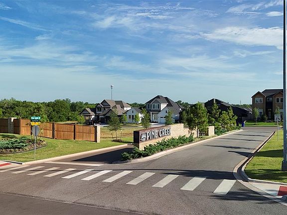 2nd image of 512 Rapids Way