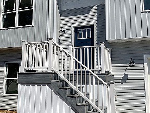 2nd image of 113 Baker And Russell Dr