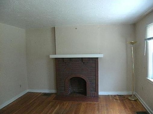 2nd image of 1147 Rodgers St