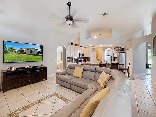 17945 36th Ct N Photo 1