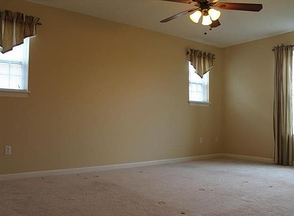 4th image of 105 Westminster Dr