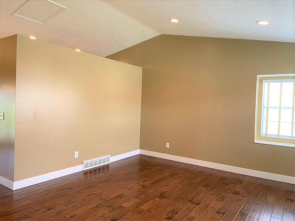 3rd image of 9392 S Tanya Ave