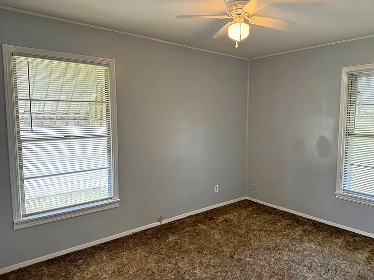 4326 Rhea Rd — Photo 13