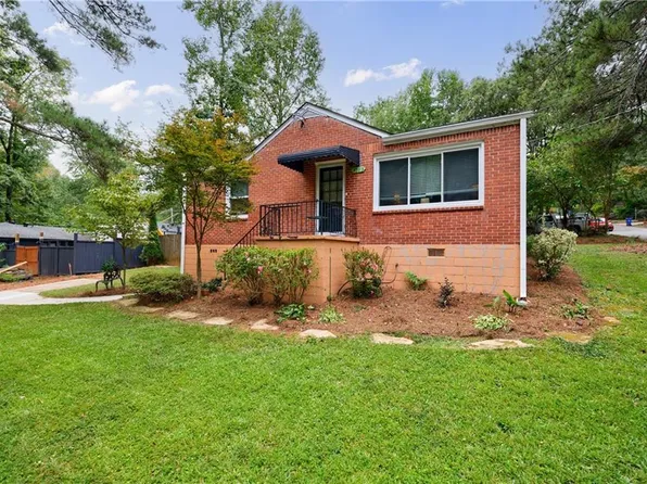 4593 Dogwood Rd, Pine Lake, GA 30072