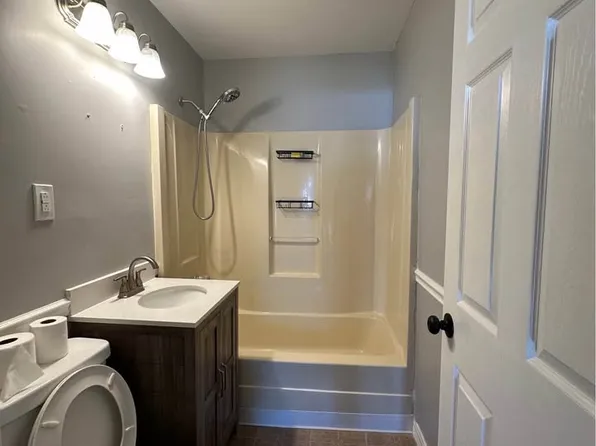 4017 Taylor Blvd, Louisville, KY 40215